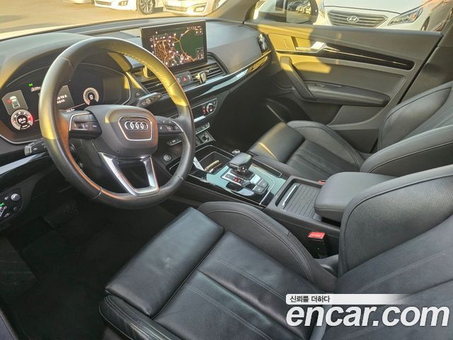 Audi Q5 2021 — photo 6