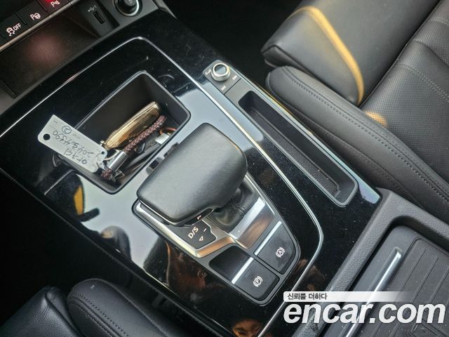 Audi Q5 2021 — photo 12