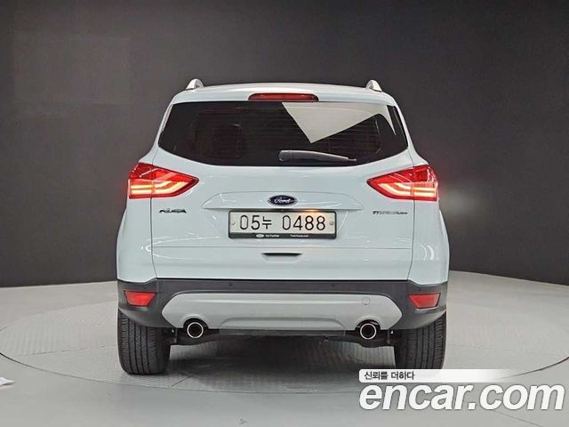 Ford Kuga 2016 — photo 3