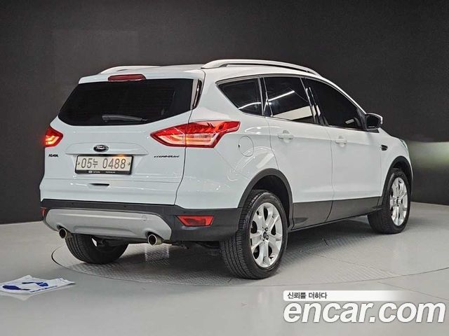 Ford Kuga 2016 — photo 4
