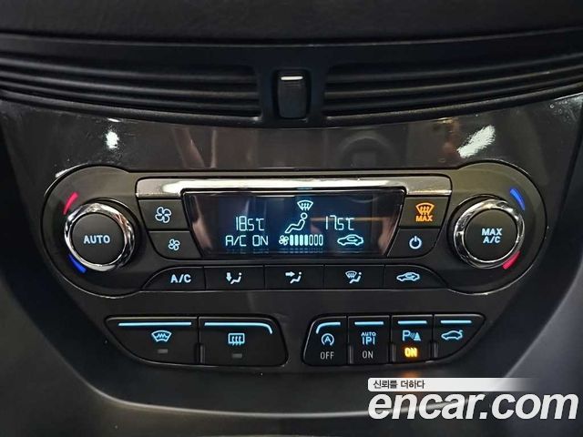 Ford Kuga 2016 — photo 10