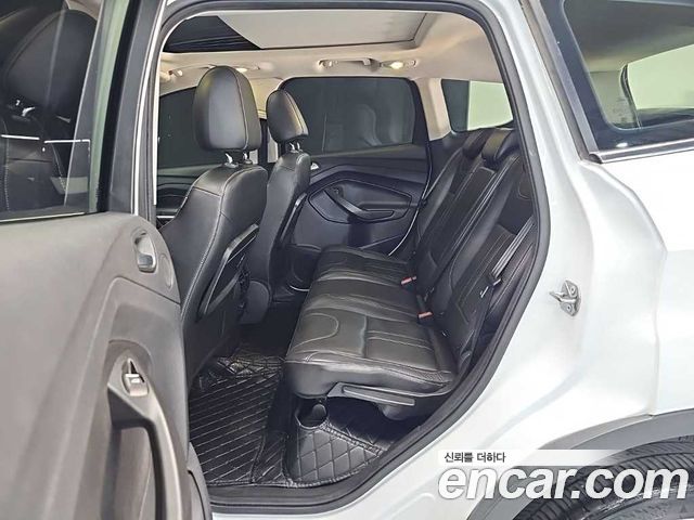 Ford Kuga 2016 — photo 12