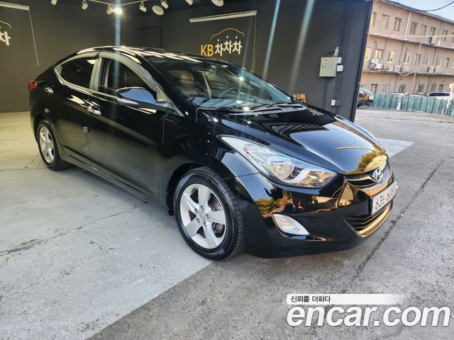 Hyundai AVANTE 2012 — photo 8