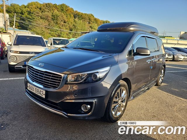 Kia Canival 2016 — photo 1