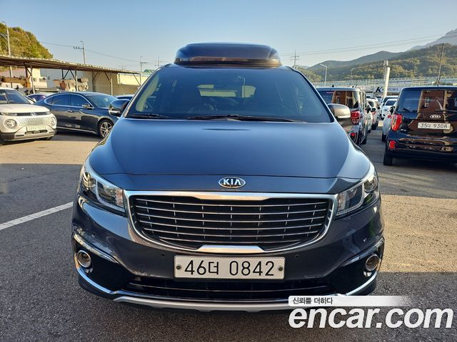 Kia Canival 2016 — photo 3