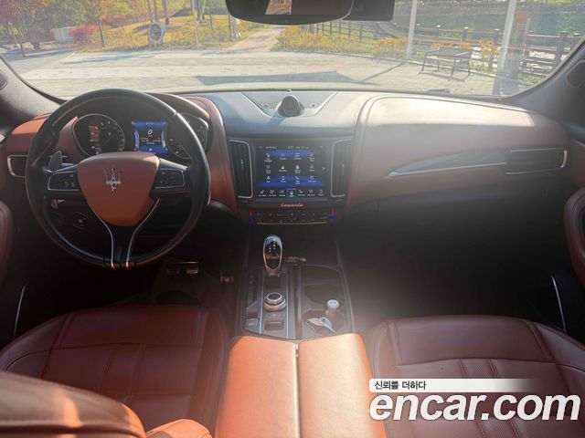Maserati Levante 2017 — photo 7