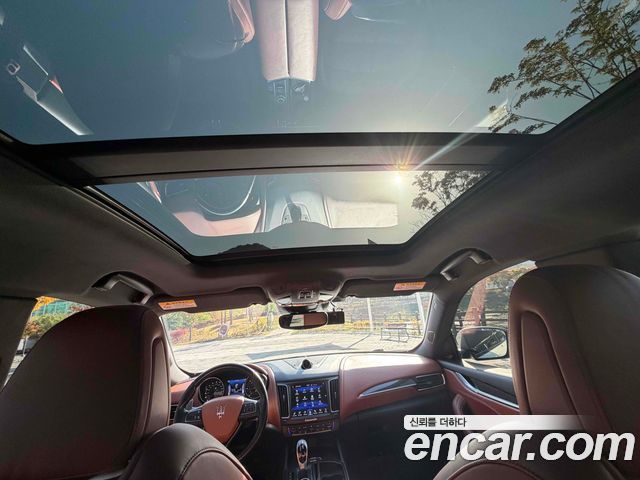 Maserati Levante 2017 — photo 17