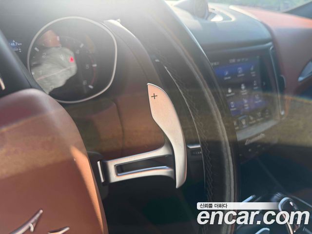Maserati Levante 2017 — photo 19