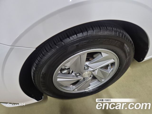 Hyundai AVANTE 2024 — photo 5