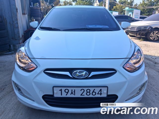 Hyundai Accent 2014 — photo 1