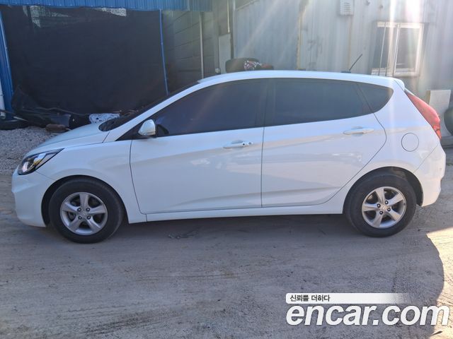 Hyundai Accent 2014 — photo 4