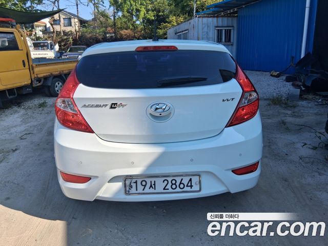 Hyundai Accent 2014 — photo 6