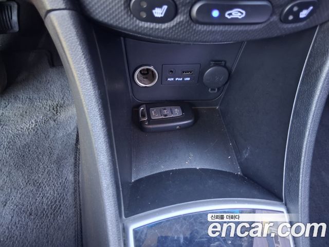 Hyundai Accent 2014 — photo 11