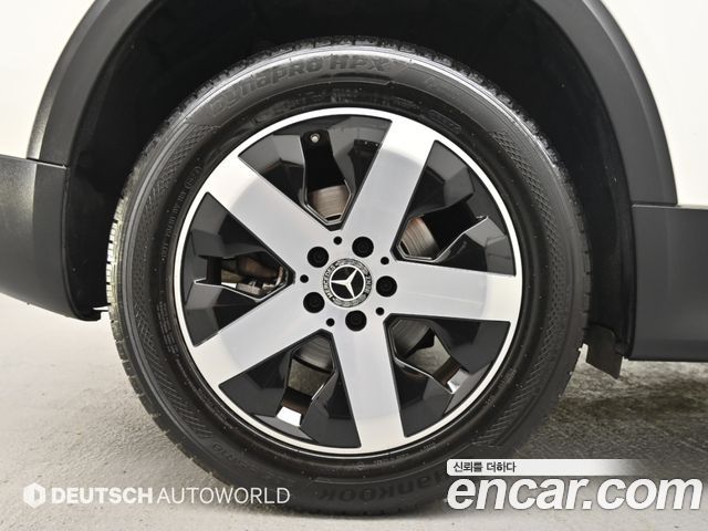 Mercedes-Benz GLB-Class 2020 — photo 5