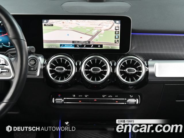 Mercedes-Benz GLB-Class 2020 — photo 14
