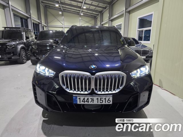 BMW X5 2026 — photo 1