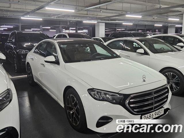 Mercedes-Benz E-Class 2026 — photo 6