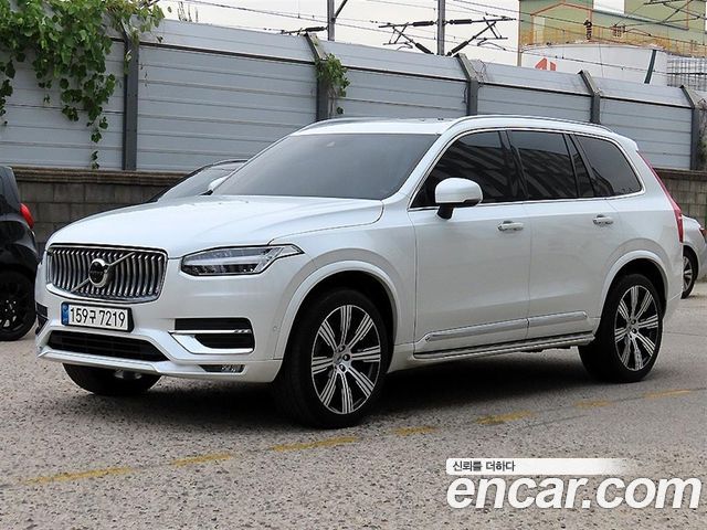 Volvo XC90 2022 — photo 2