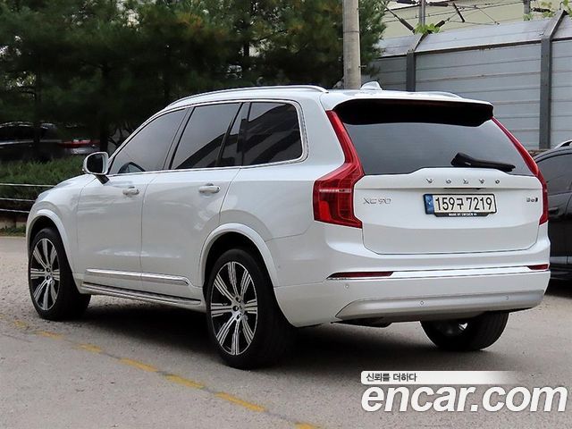 Volvo XC90 2022 — photo 3
