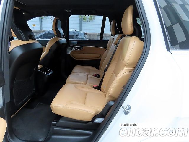Volvo XC90 2022 — photo 6