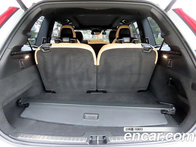Volvo XC90 2022 — photo 17