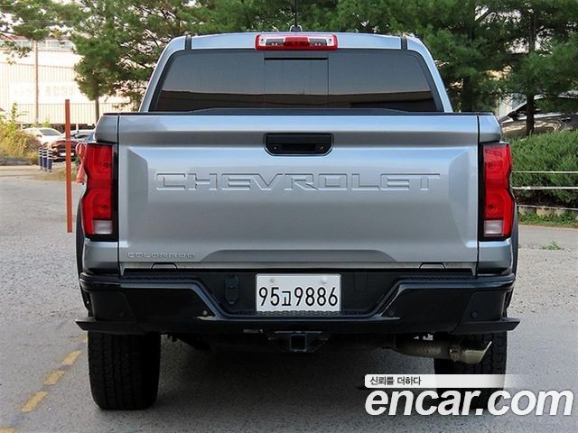 Chevrolet Korea Colorado 2023 — photo 4