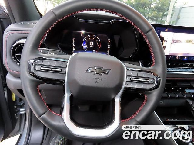 Chevrolet Korea Colorado 2023 — photo 8