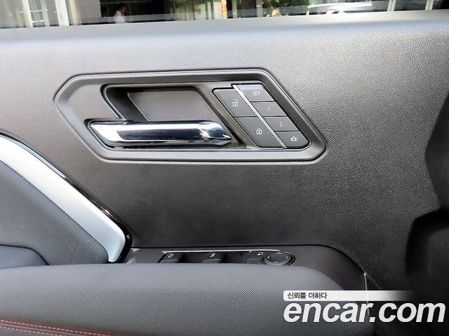 Chevrolet Korea Colorado 2023 — photo 11