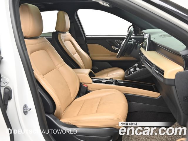 Lincoln Corsair 2021 — photo 10
