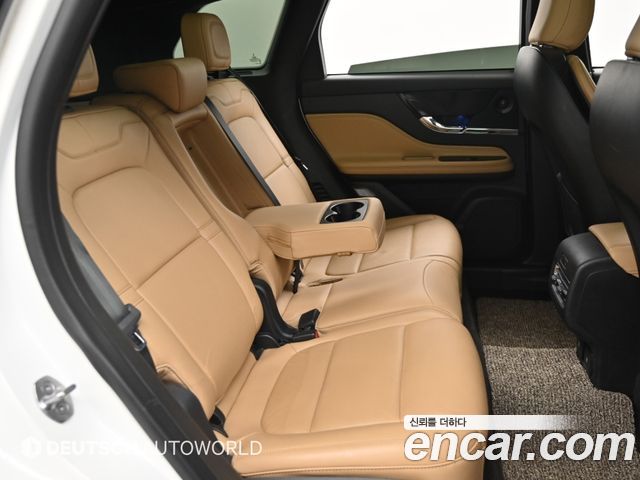 Lincoln Corsair 2021 — photo 12