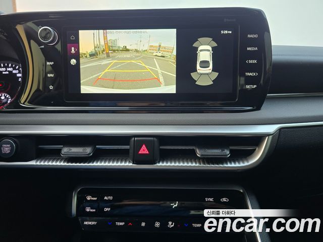 Kia K5 2023 — photo 12