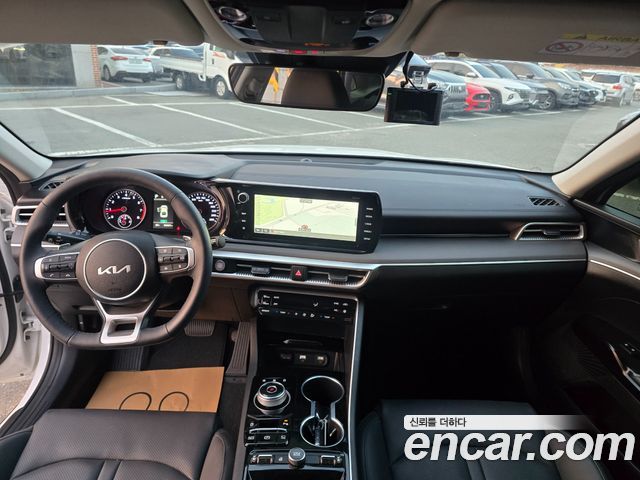 Kia K5 2023 — photo 19