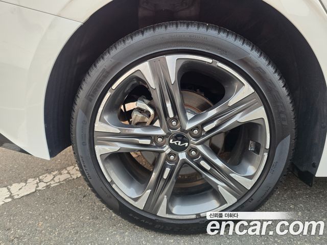 Kia K5 2023 — photo 20
