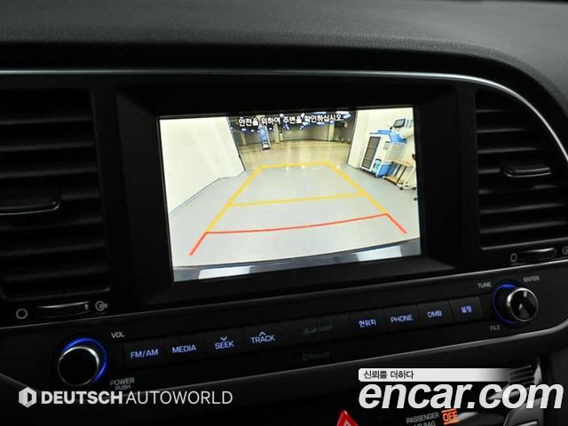 Hyundai AVANTE 2016 — photo 15