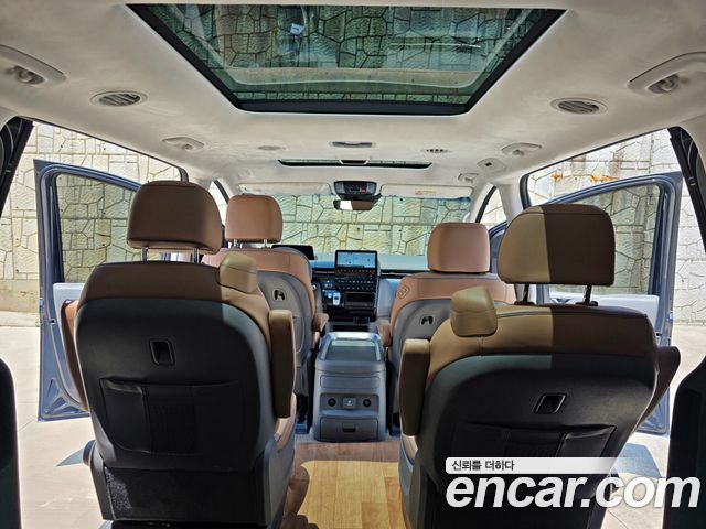 Hyundai Staria 2023 — photo 14