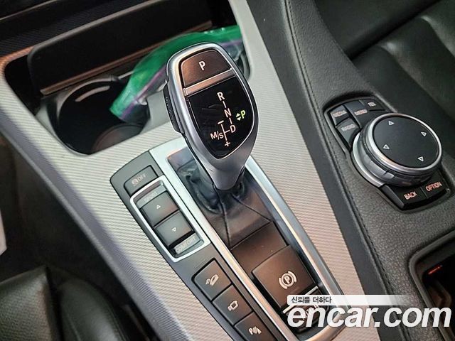 BMW 6-Series 2016 — photo 8