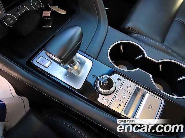 Genesis G70 2021 — photo 9