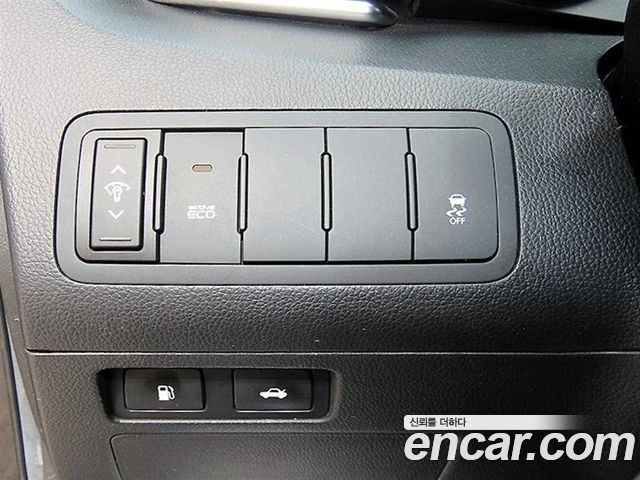 Kia K7 2012 — photo 12