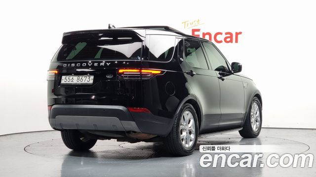 Land Rover Discovery 2019 — photo 2