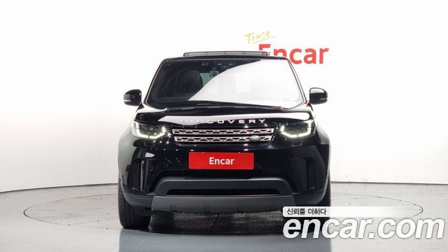 Land Rover Discovery 2019 — photo 3
