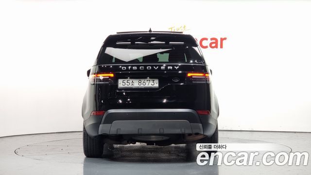 Land Rover Discovery 2019 — photo 4