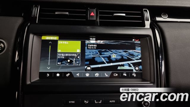 Land Rover Discovery 2019 — photo 14