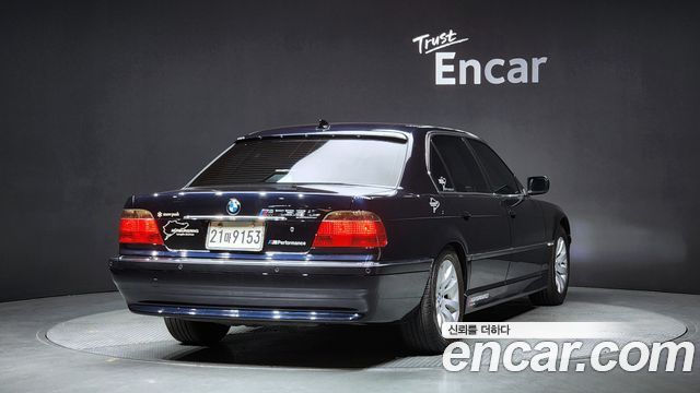 BMW 7-Series 2001 — photo 2