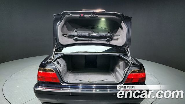 BMW 7-Series 2001 — photo 20