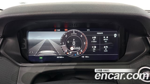 Land Rover Range Rover Velar 2019 — photo 8