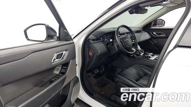 Land Rover Range Rover Velar 2019 — photo 10