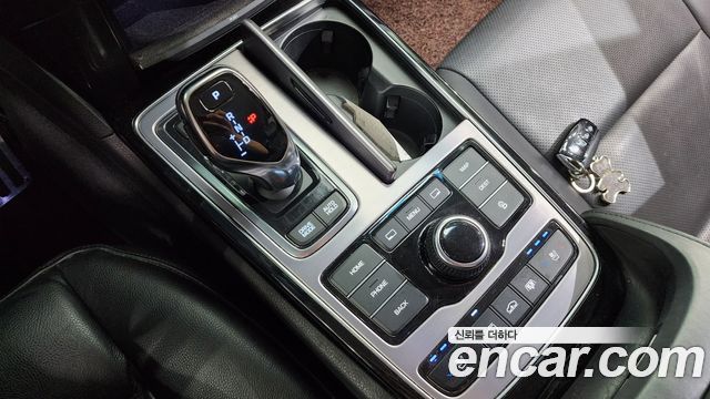 Hyundai Equus 2015 — photo 9