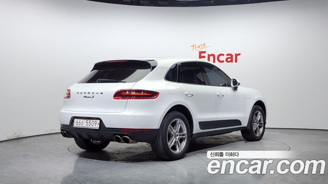 Porsche Macan 2015 — photo 2