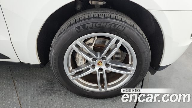 Porsche Macan 2015 — photo 5