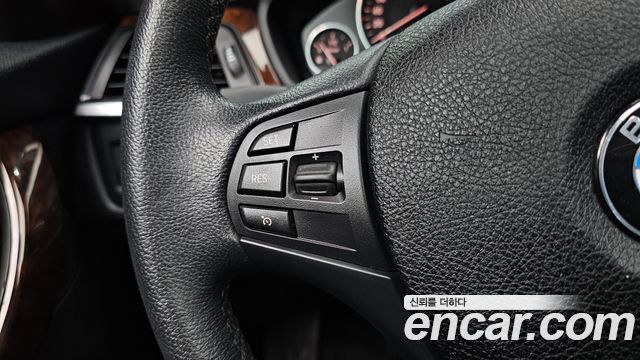 BMW 3-Series 2014 — photo 10